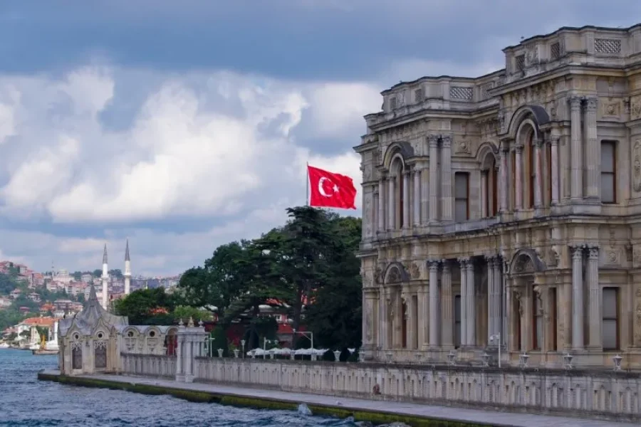 Ottoman Beylerbeyi Palace & Two Continents Tour | Istanbul Bosphorus Experience