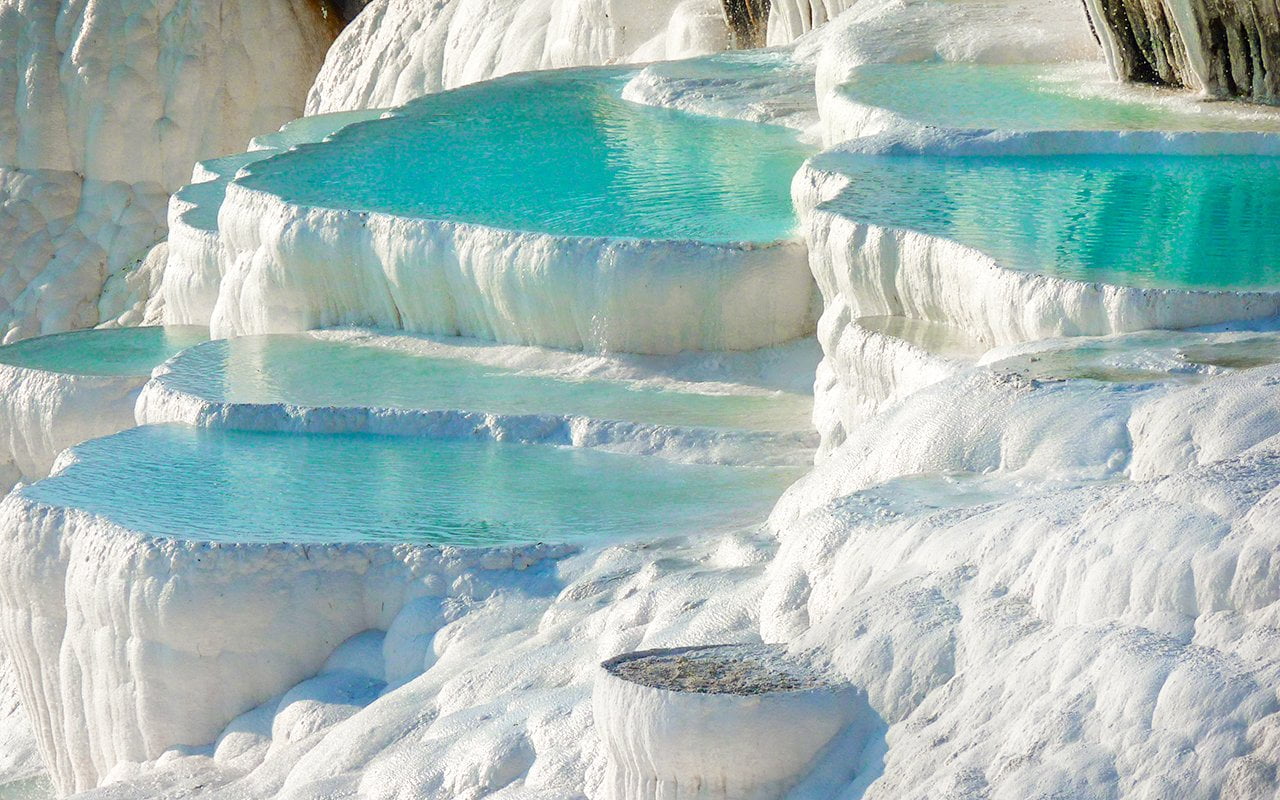 Pamukkale Tour from Kuşadası – A Full Day Trip to Nature & History