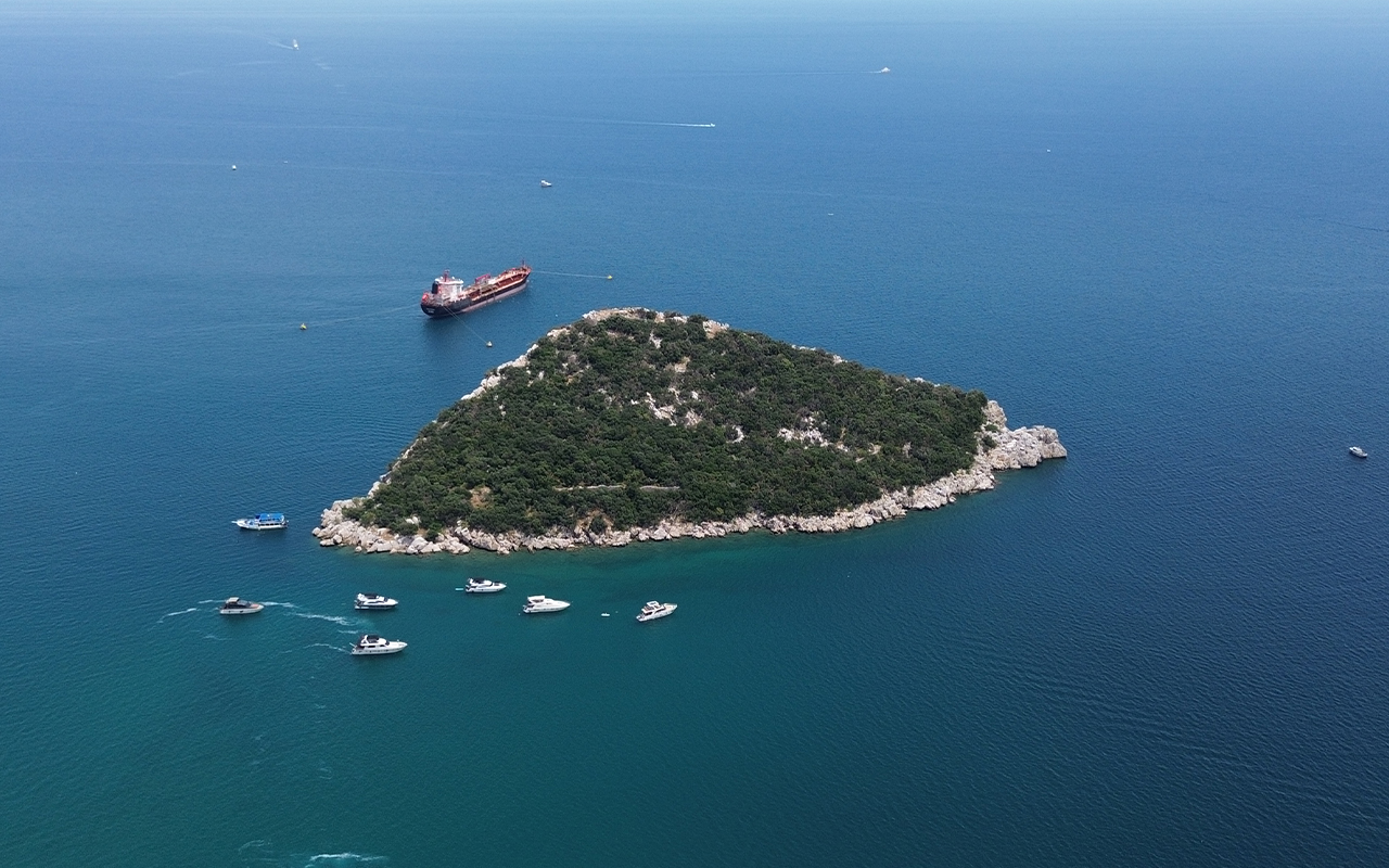  14:00 – Scenic Cruise