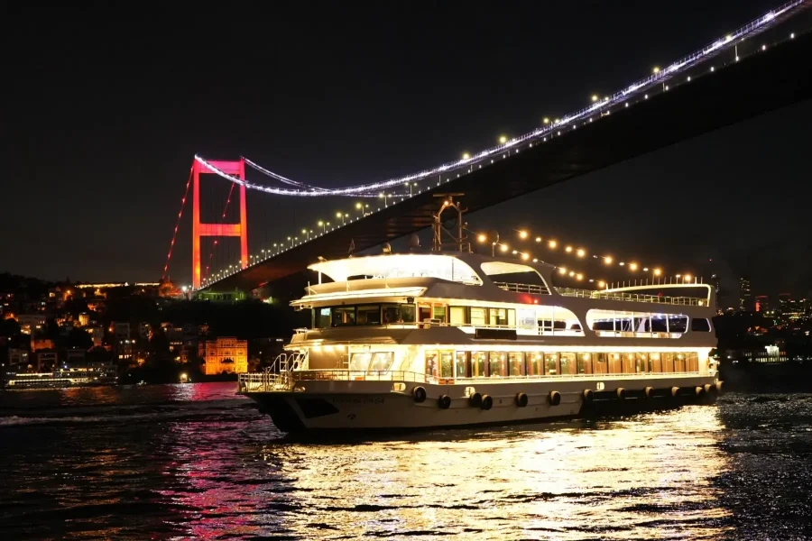 Bosphorus by Night Dinner Cruise Istanbul