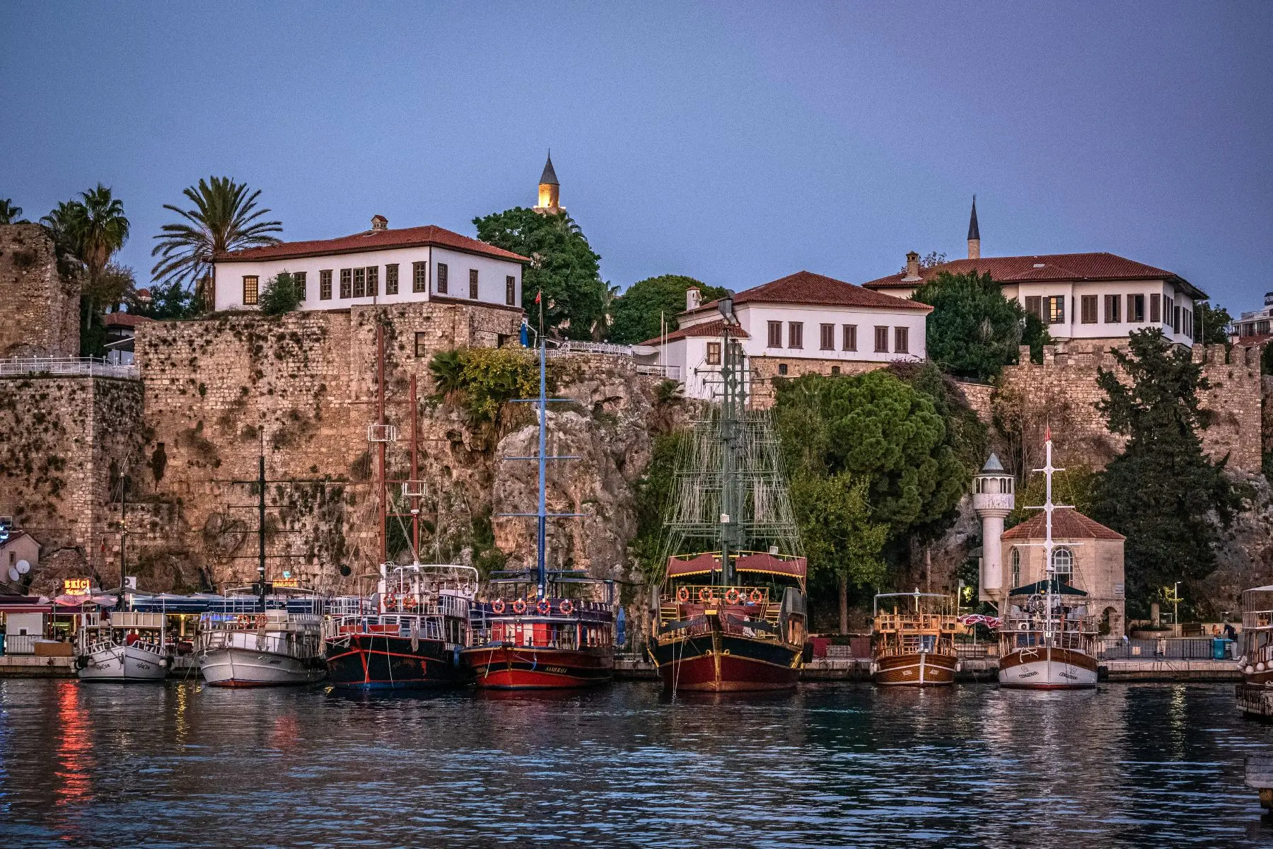 Kaleiçi (Old Town of Antalya)